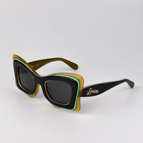 Loewe LW40140U Sunglasses – Shiny Grey Multicolor Cat Eye Frame| Model LW40140U main image 6